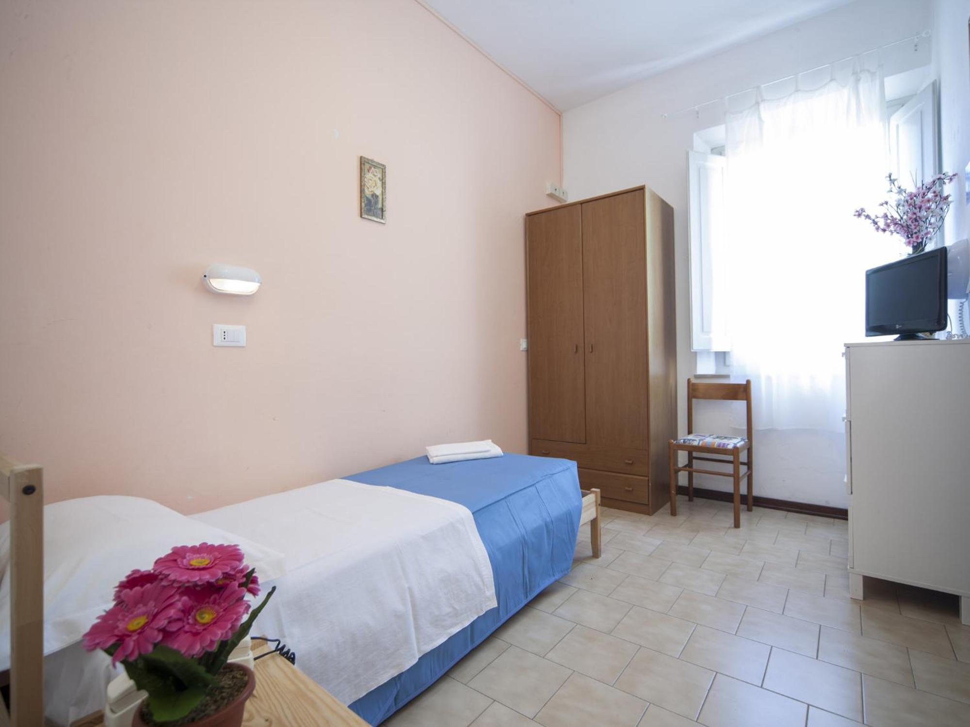 Single Room,1274570284:JPEG