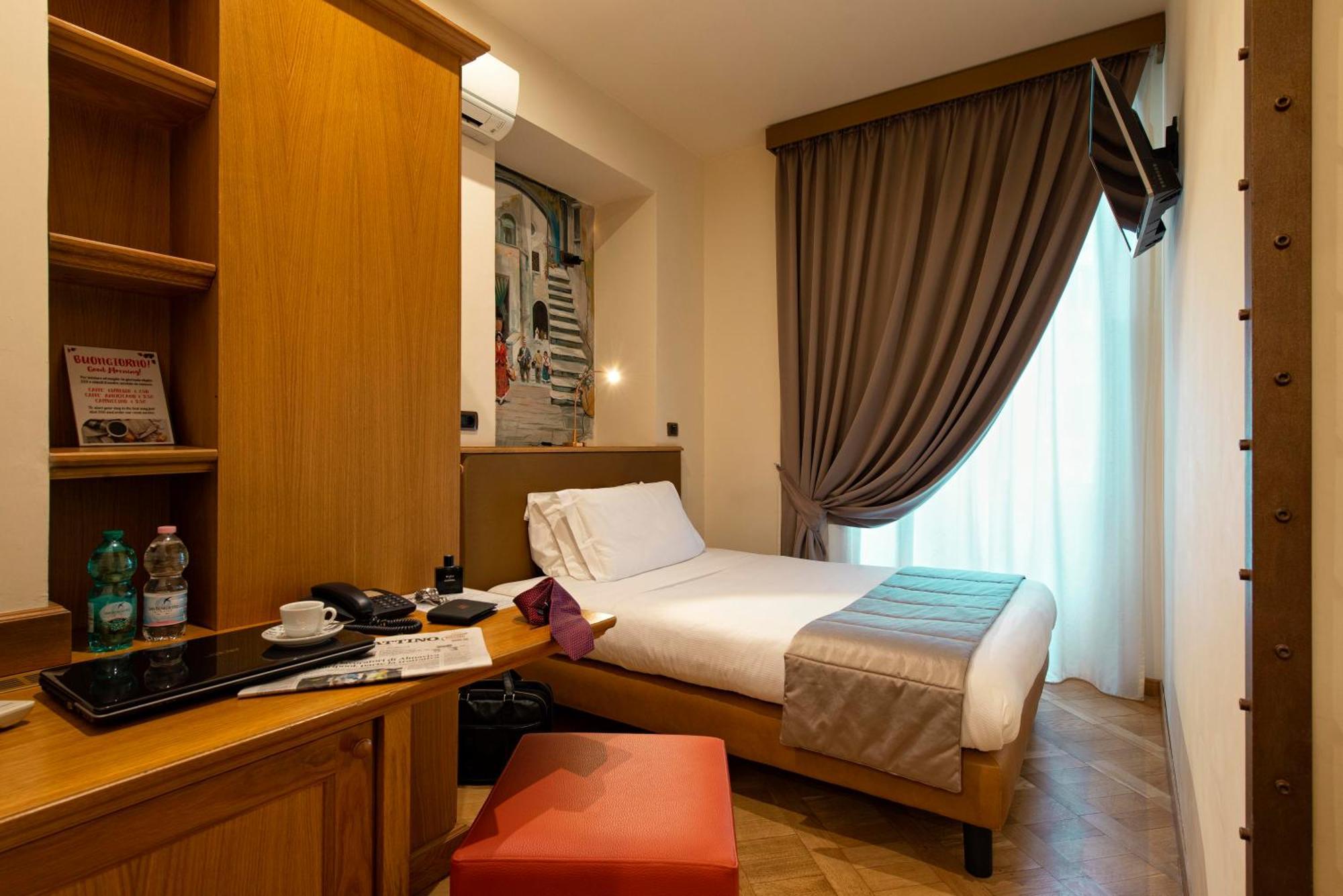 Single Room,974261749:JPEG