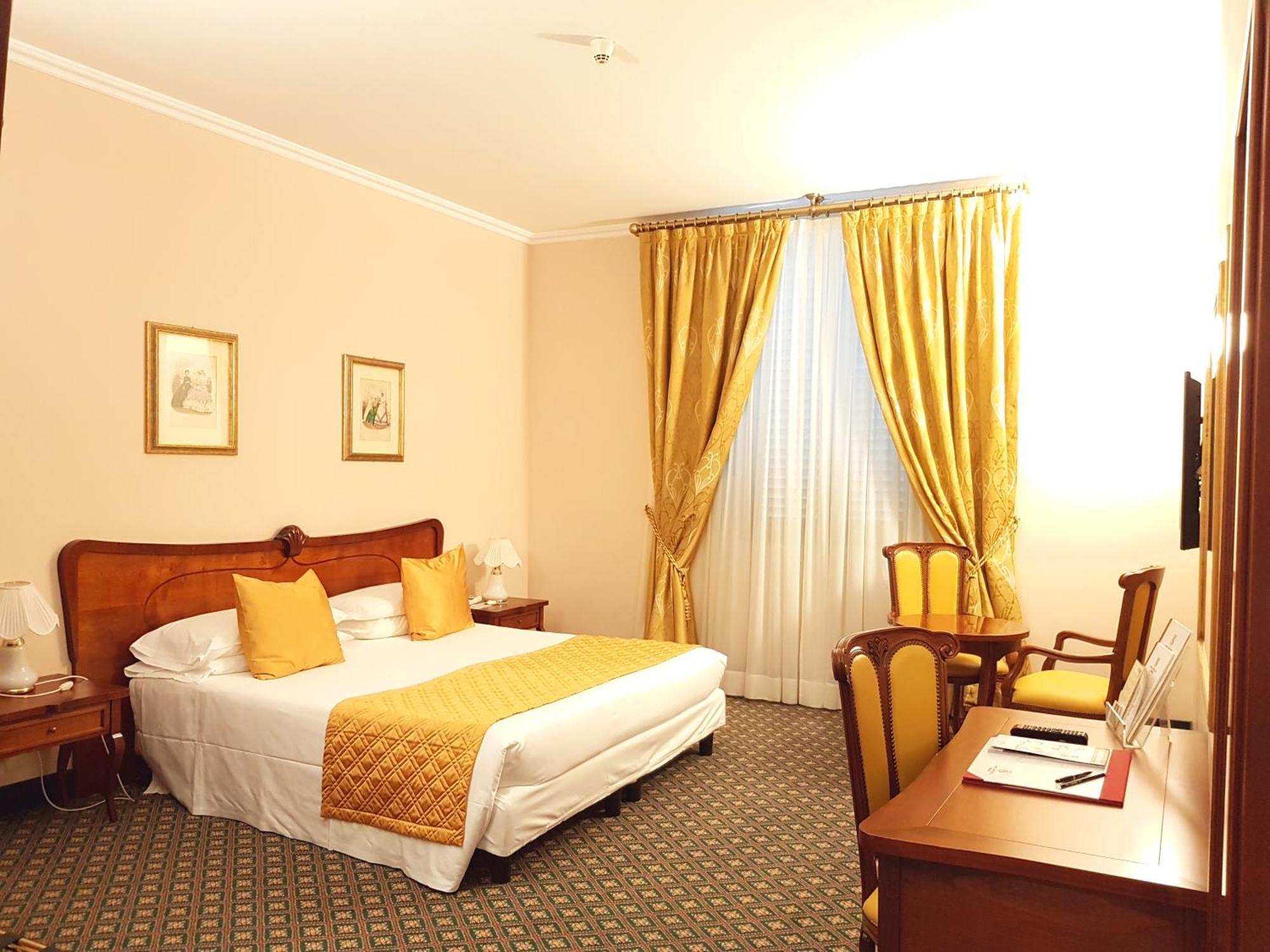 Triple Room,1274599267:JPEG