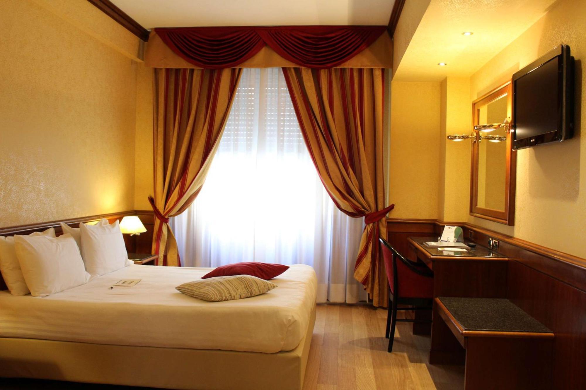 Standard Triple Room,1709632691:JPEG