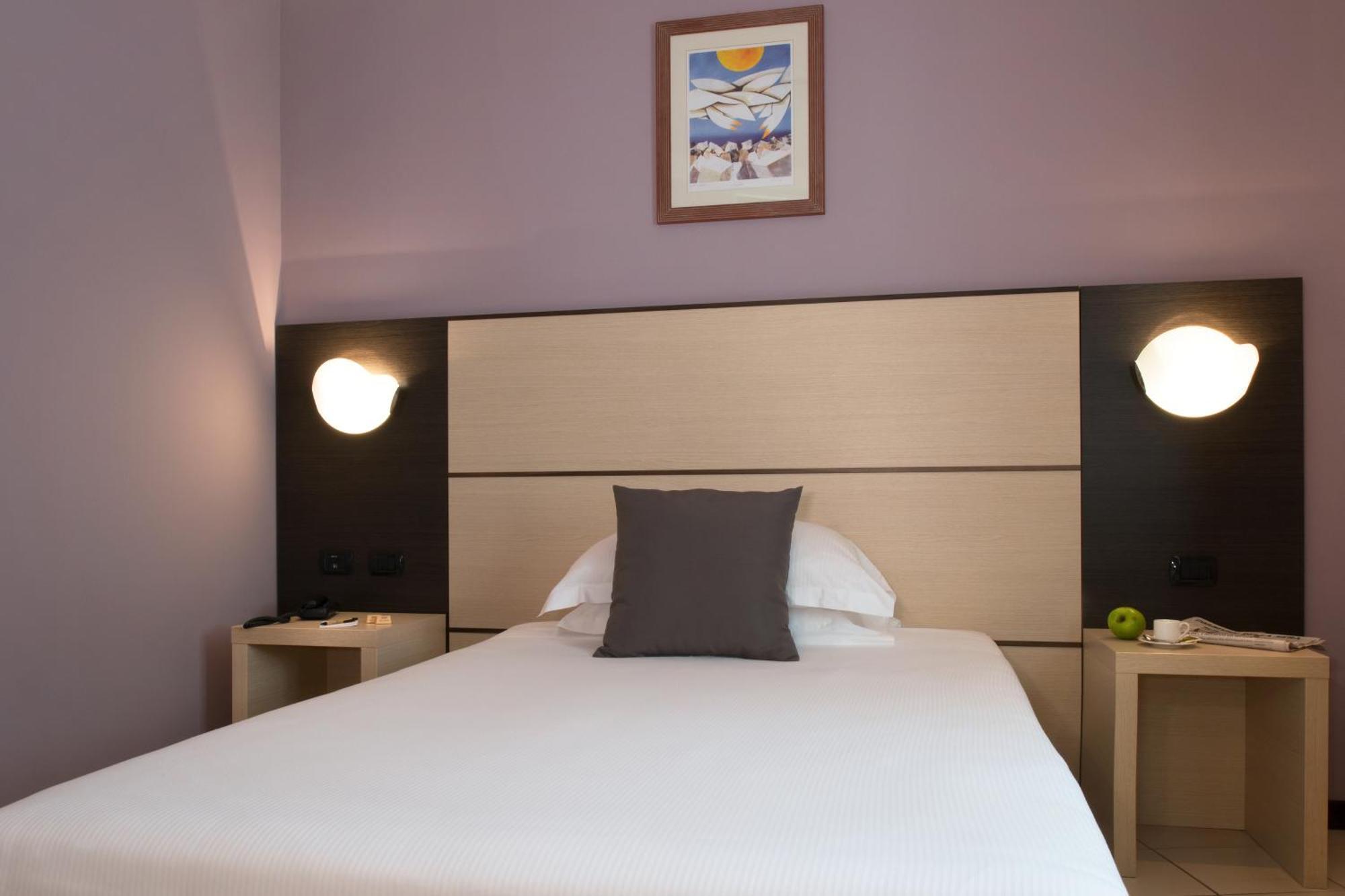 Double Room French Bed,1274617672:JPEG