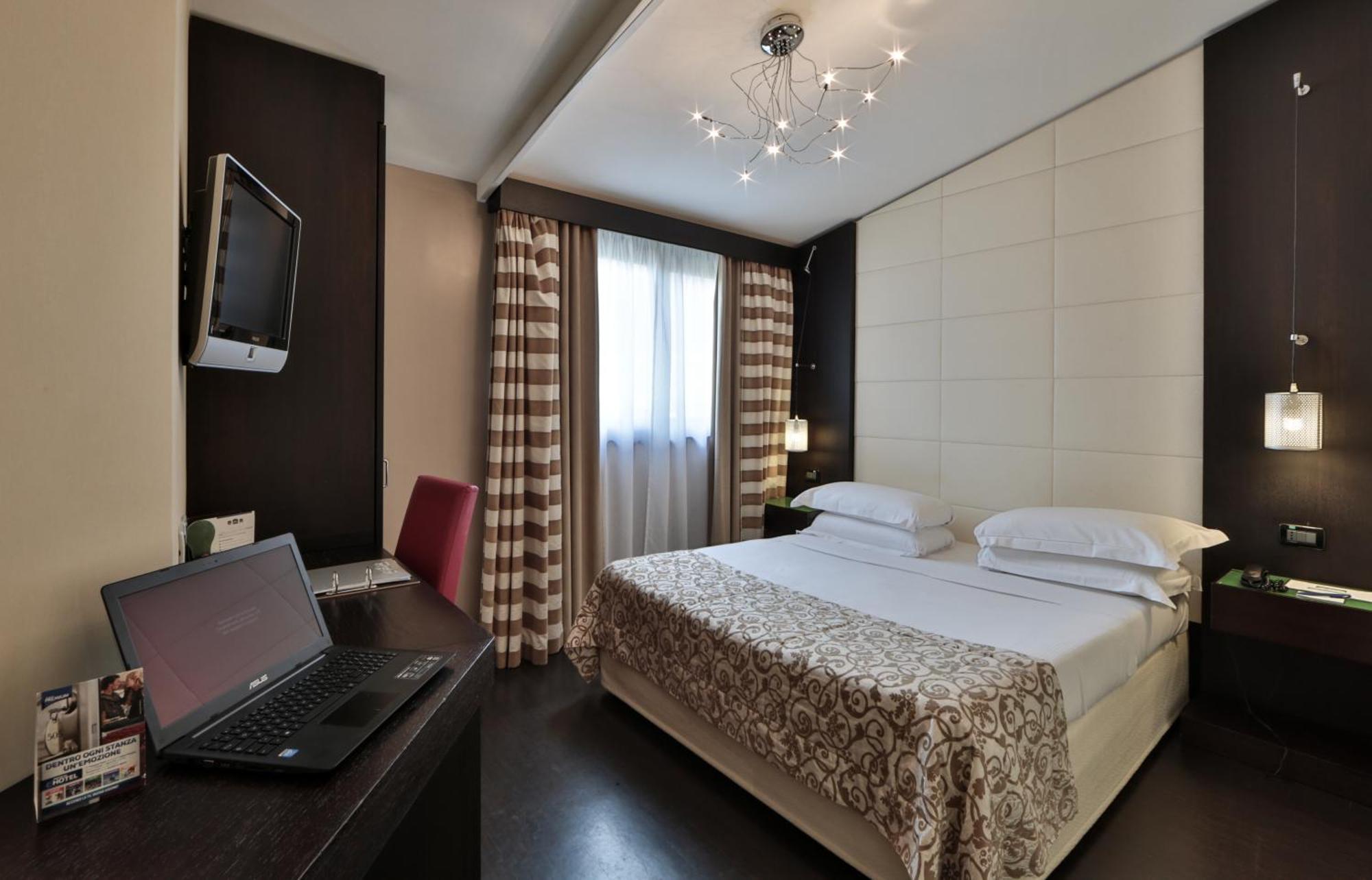 Standard Twin Room,1540645546:JPEG