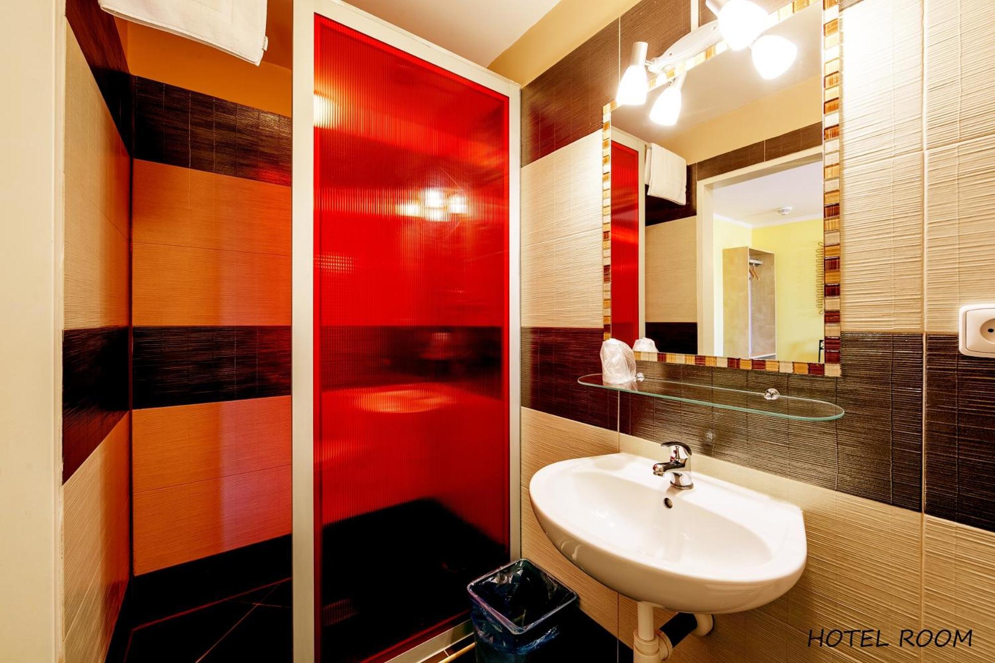 Single Room,1663734749:JPEG