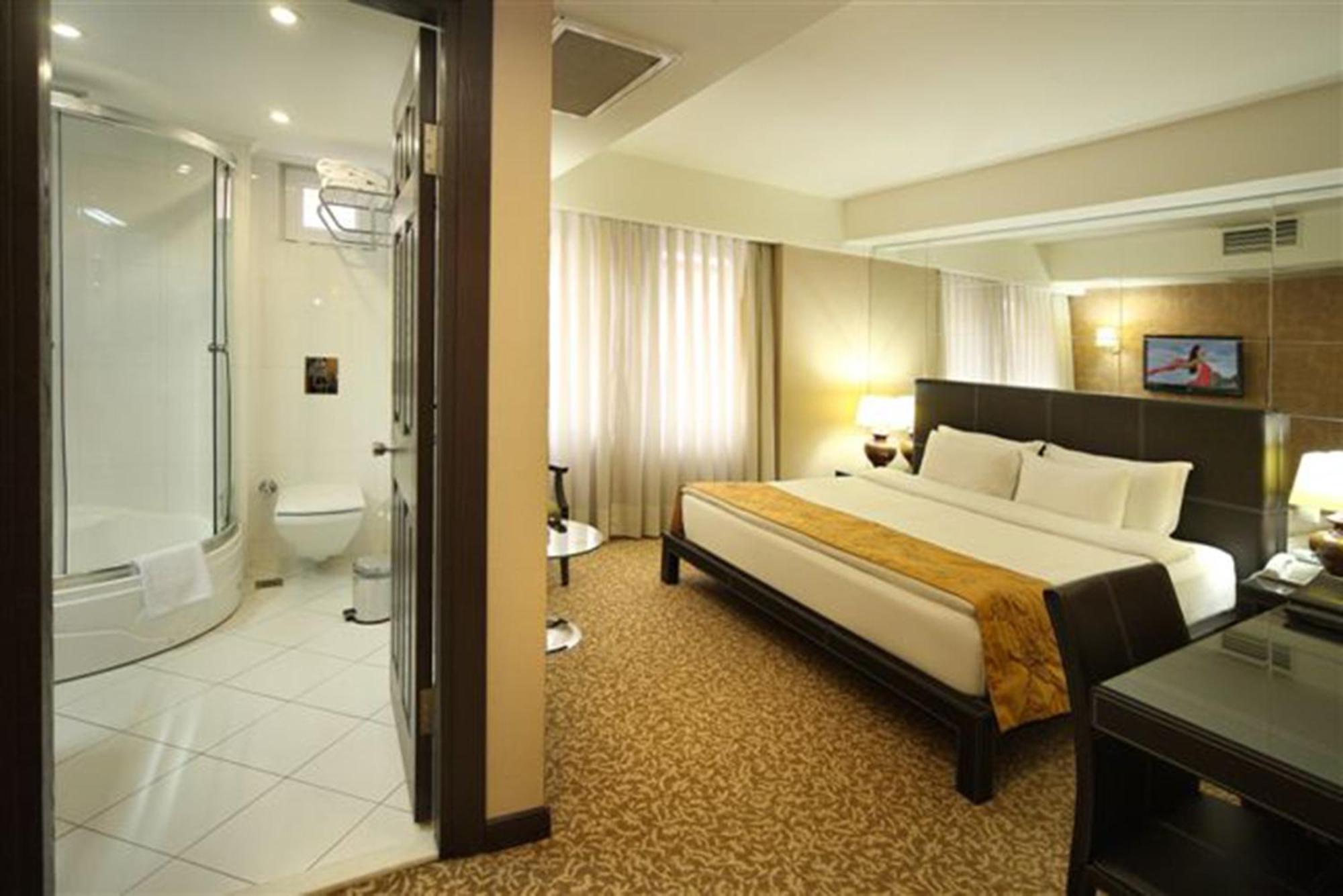 Double Room,1274947966:JPEG