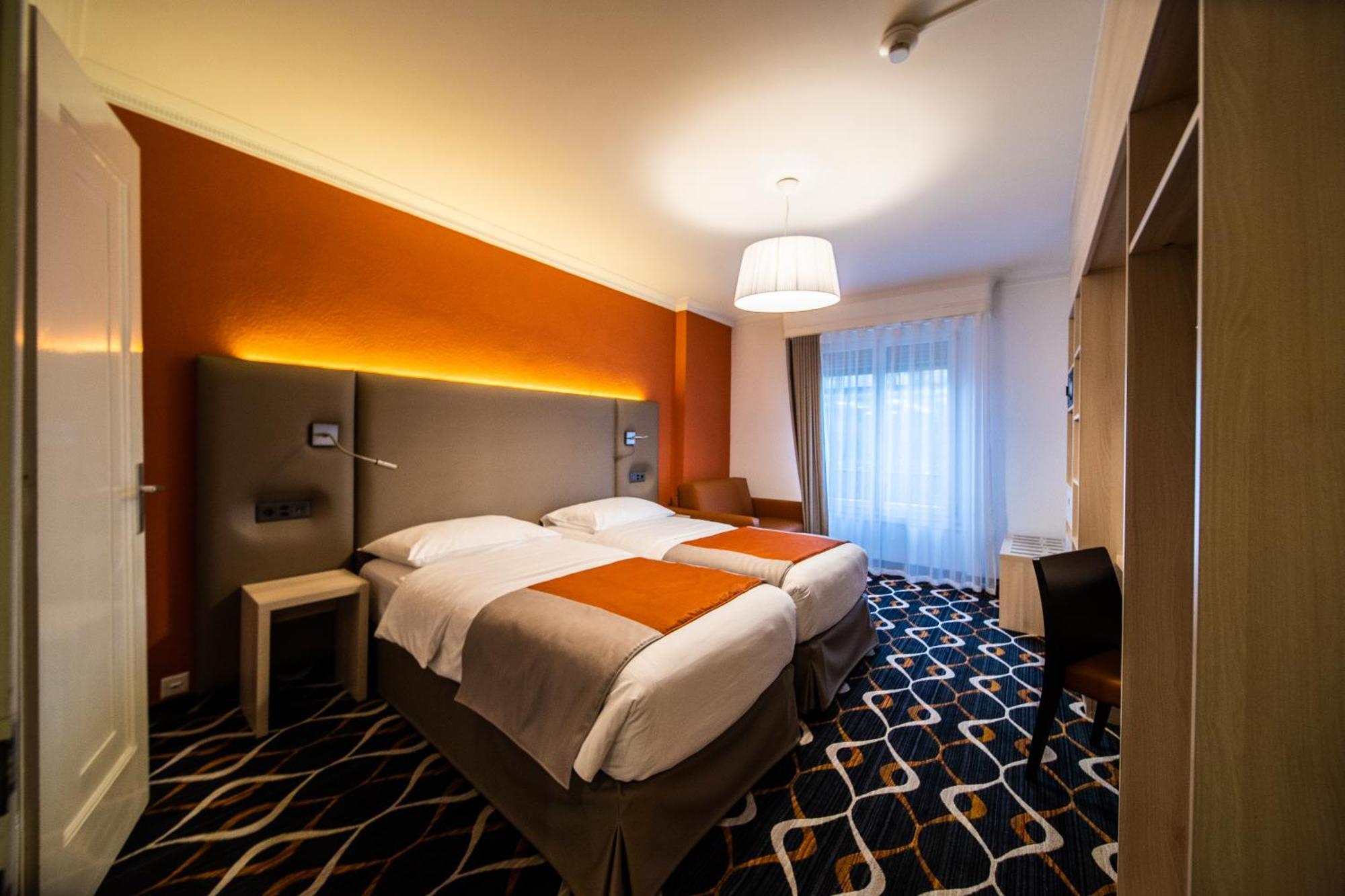 Standard Twin Room,1593640524:JPEG