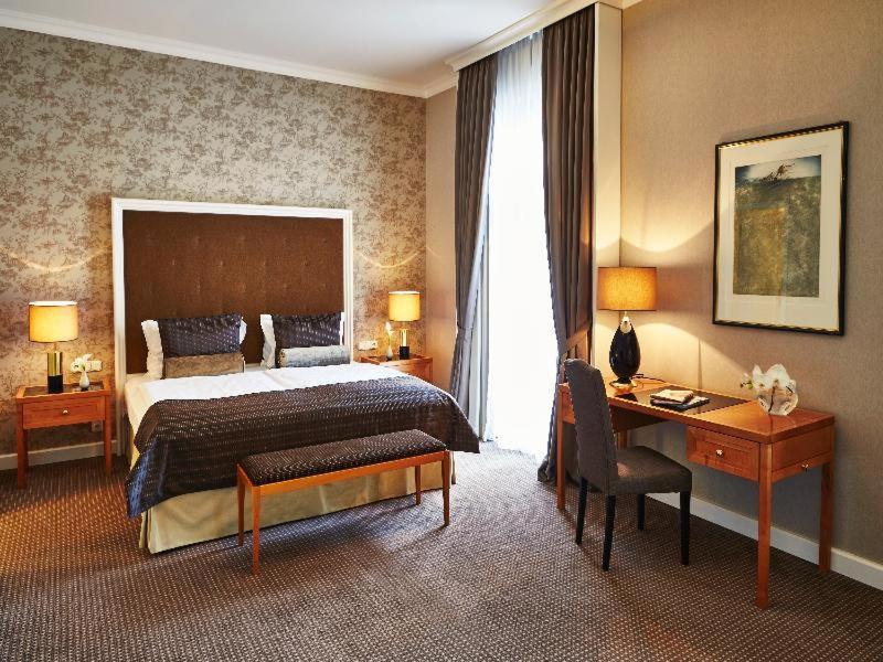 Junior Suite,63250240:JPEG