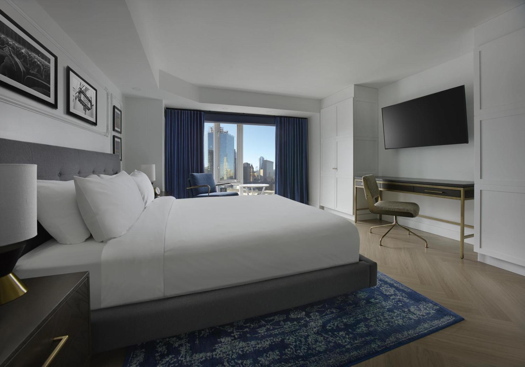City Queen Room,1566940526:JPEG