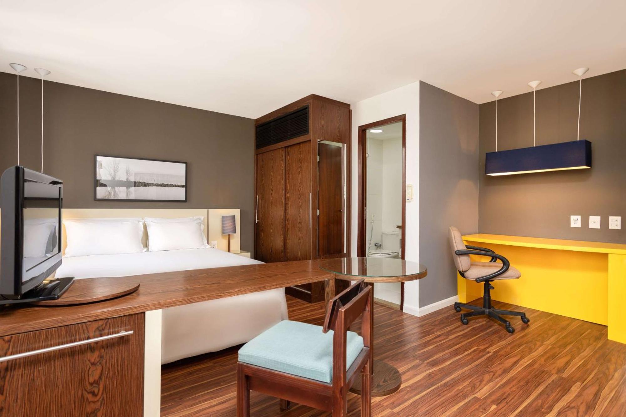 Premium Suite 1 Queen Bed Non Smoking