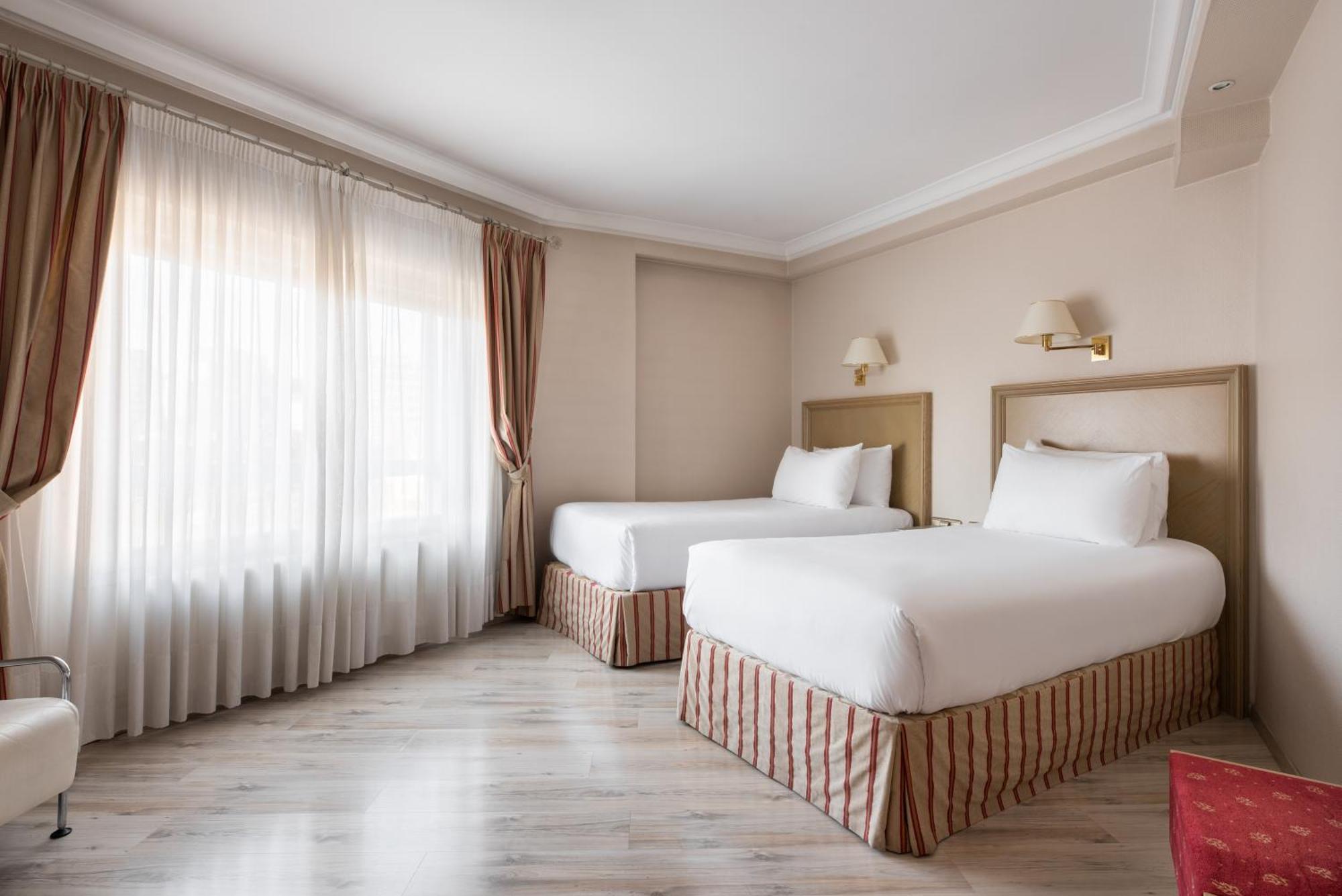 Twin Room,1278813472:JPEG