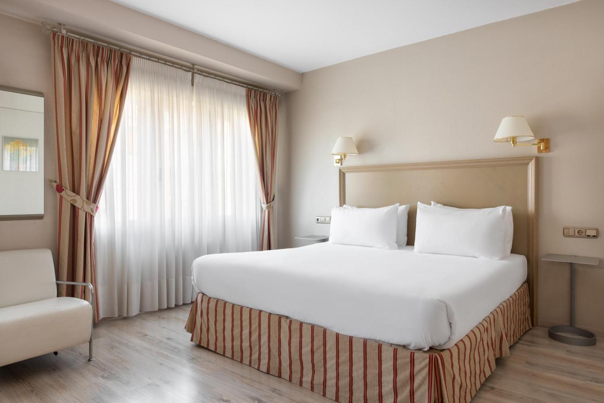 Standard Queen Room,1278814237:JPEG