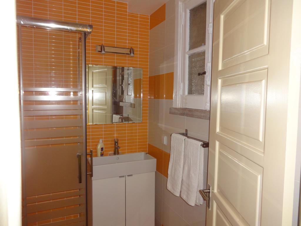 Quarto Duplo Deluxe com Chuveiro