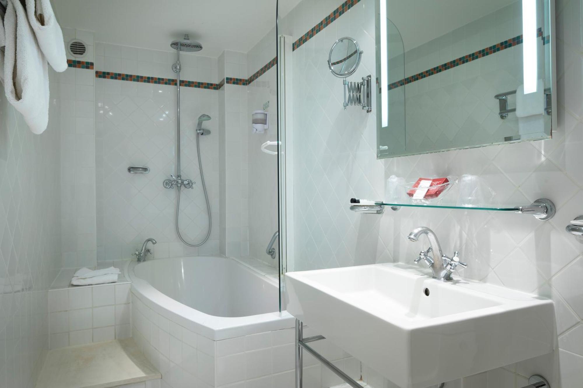 Superior Double Room,1279084555:JPEG