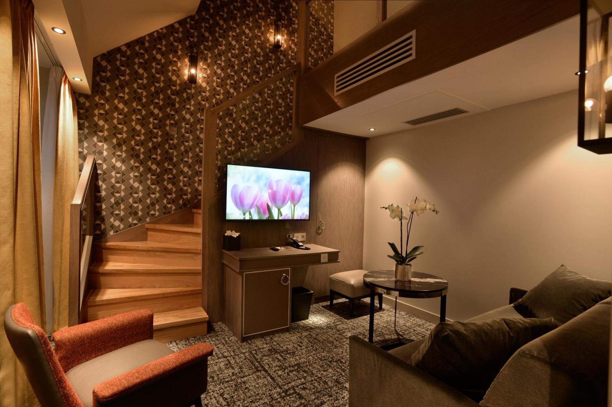 Duplex Signature Spa Access