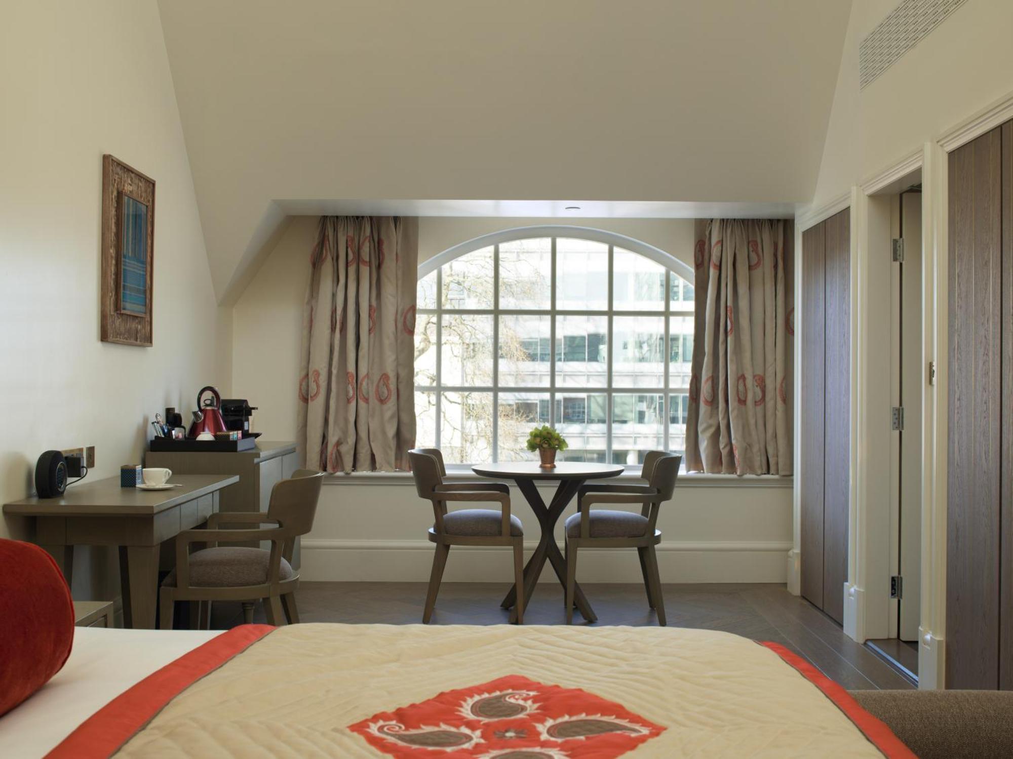 Lambeth Suite,1445371690:JPEG