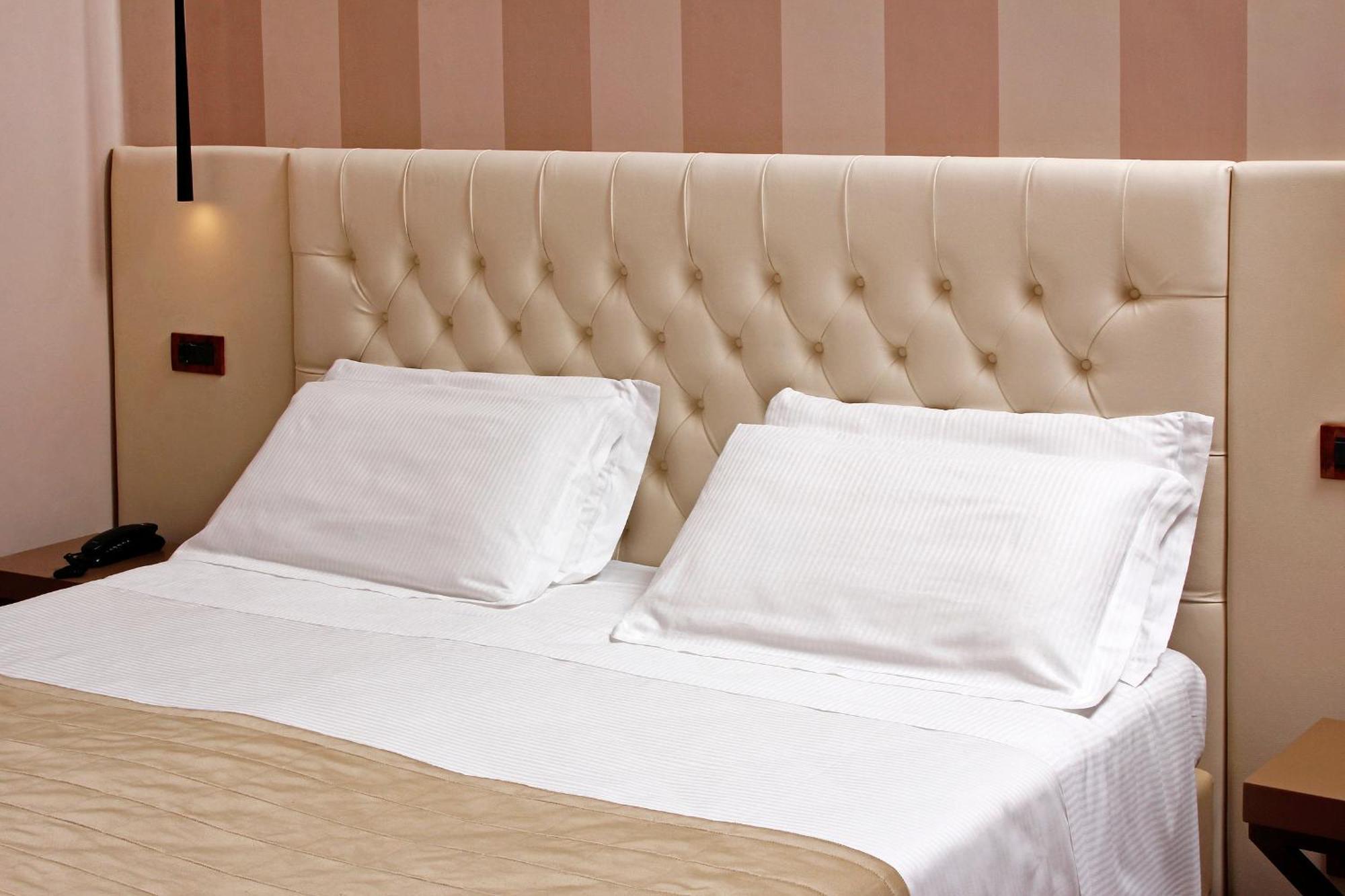 Superior Quadruple Room,1279556425:JPEG