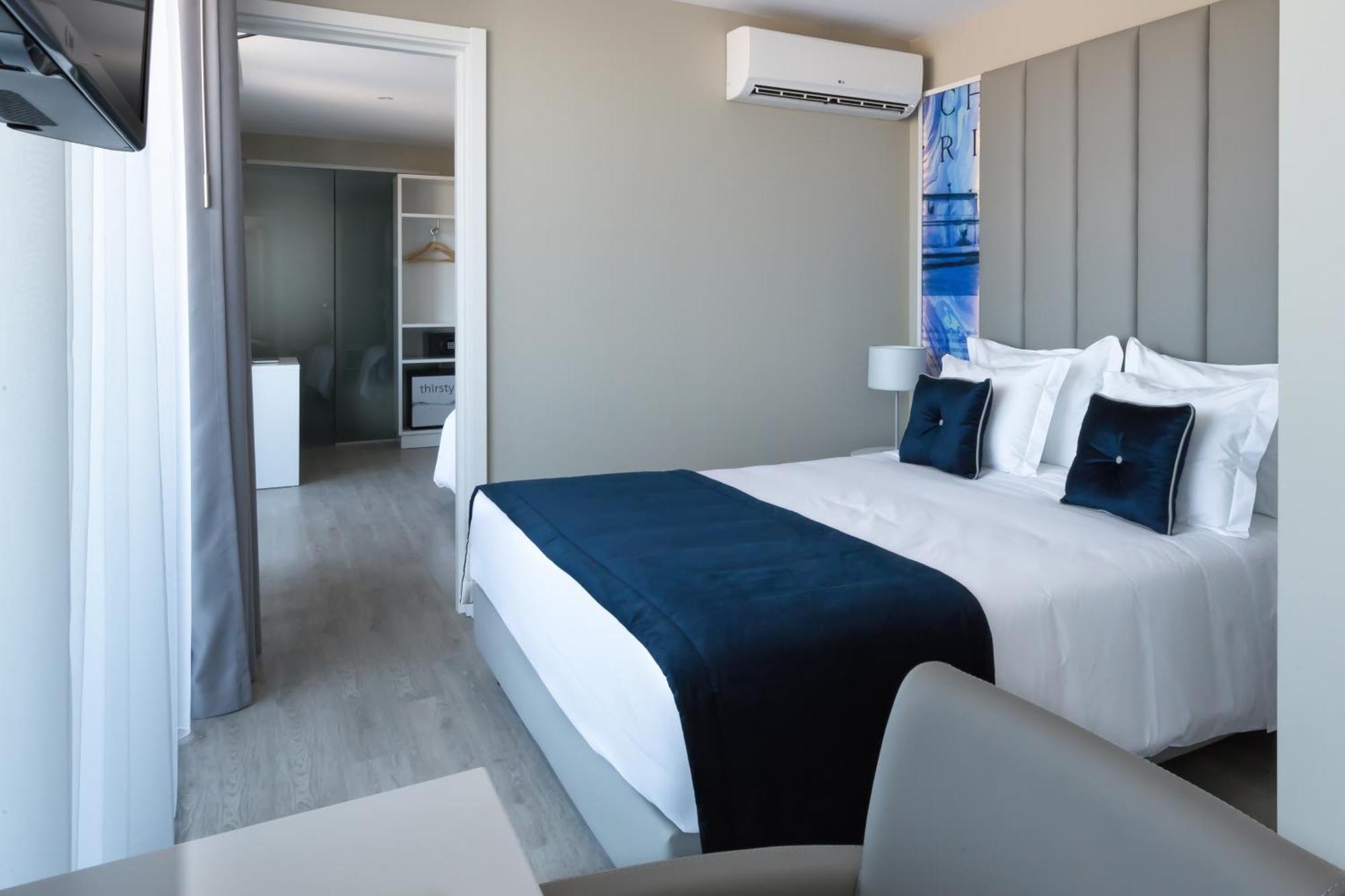 Junior Suite,1279562602:JPEG