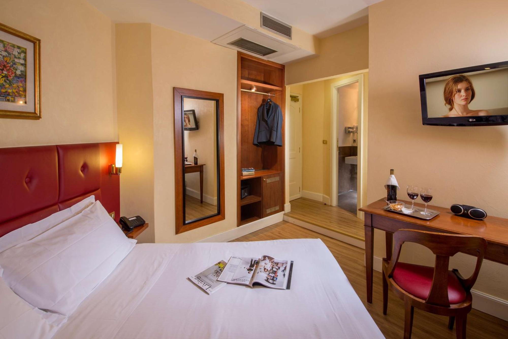 Comfort Queen Room,1279752997:JPEG
