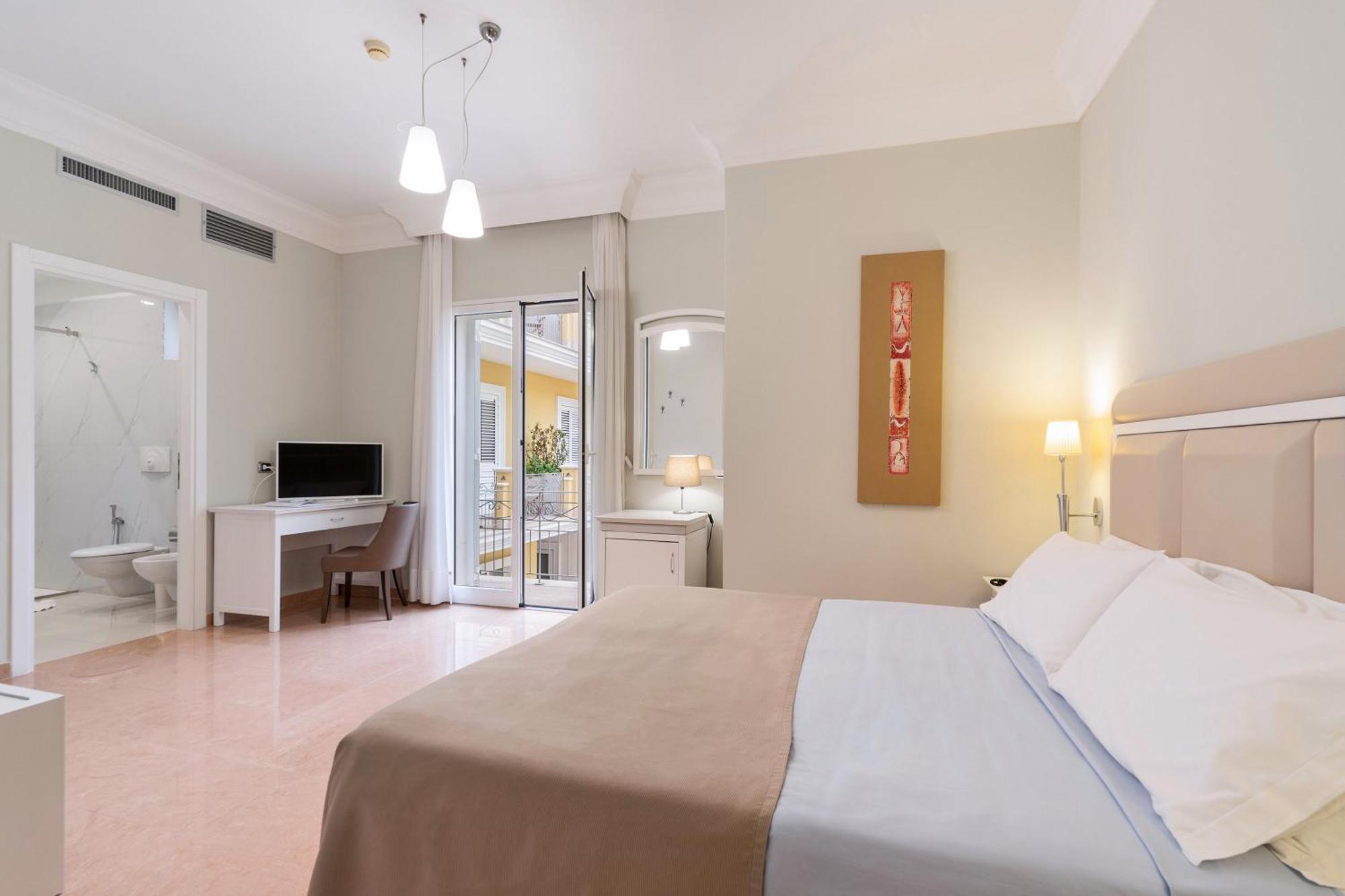 Standard Double or Twin Room,1177561519:JPEG