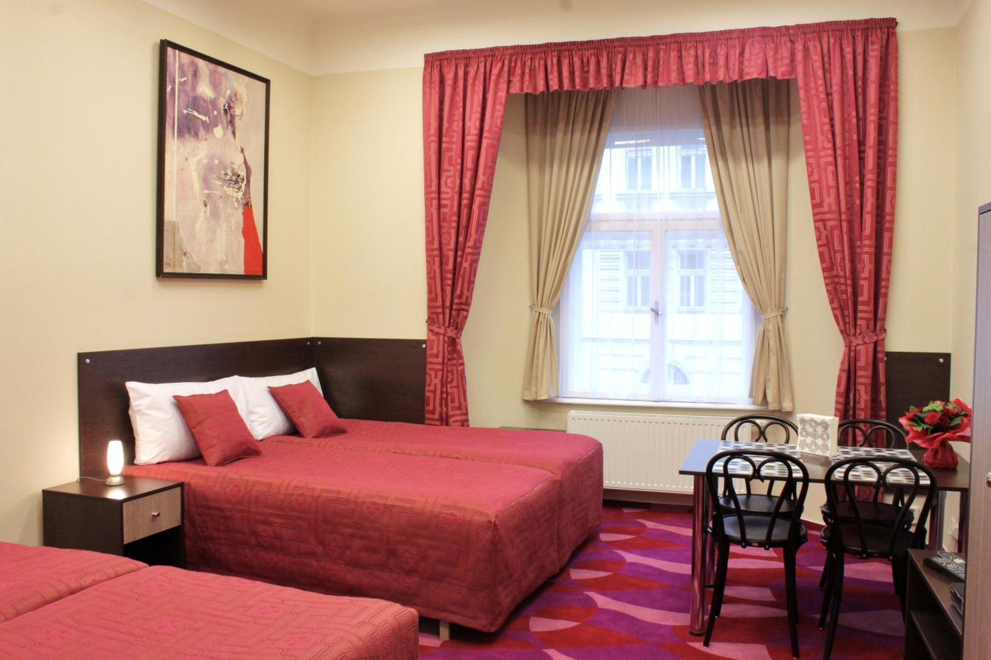 Two-Bedroom Apartment,1498777540:JPEG