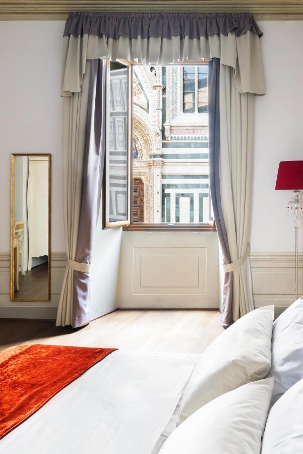Double Room,1330877462:JPEG