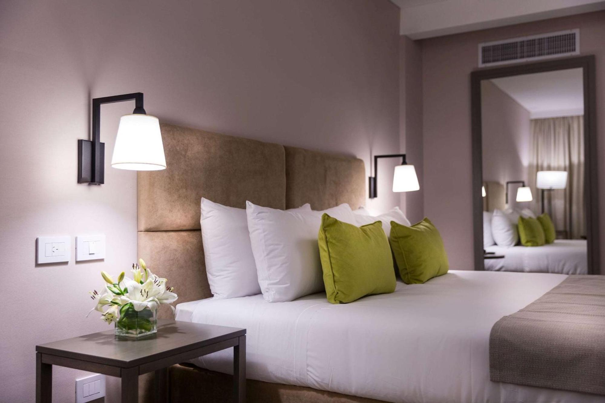 Double Room,1220192749:JPEG