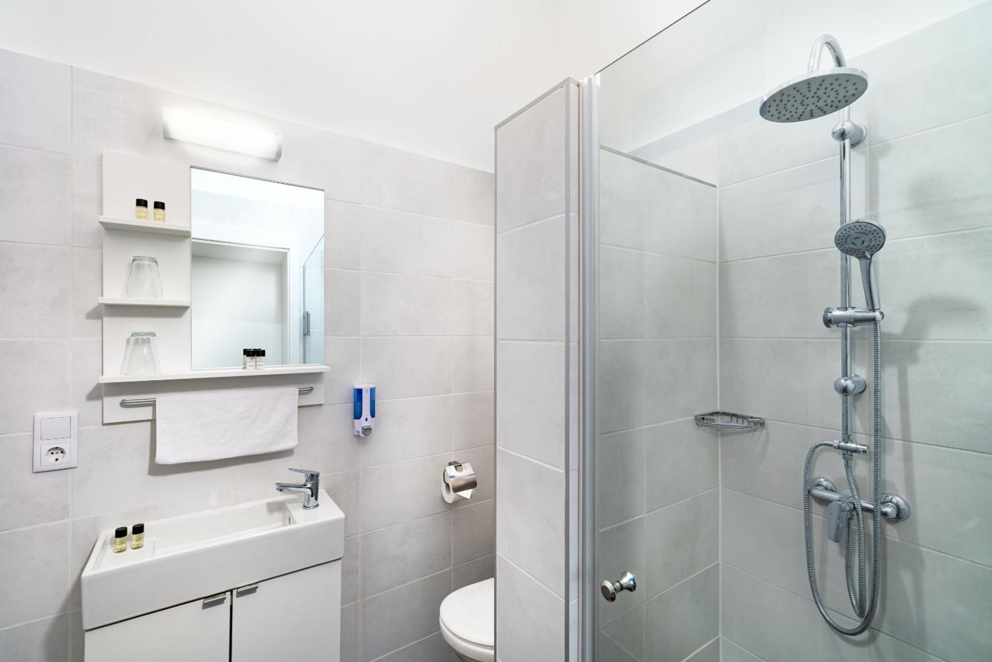 Standard Double Room,1285801738:JPEG