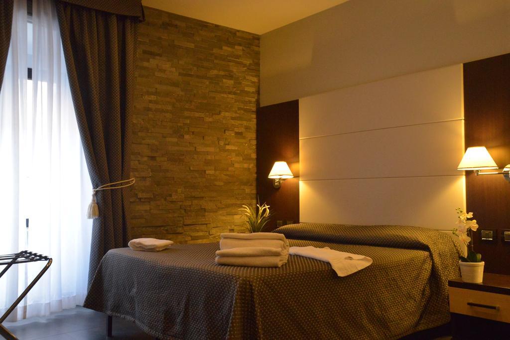 Double Room,154614770:JPEG