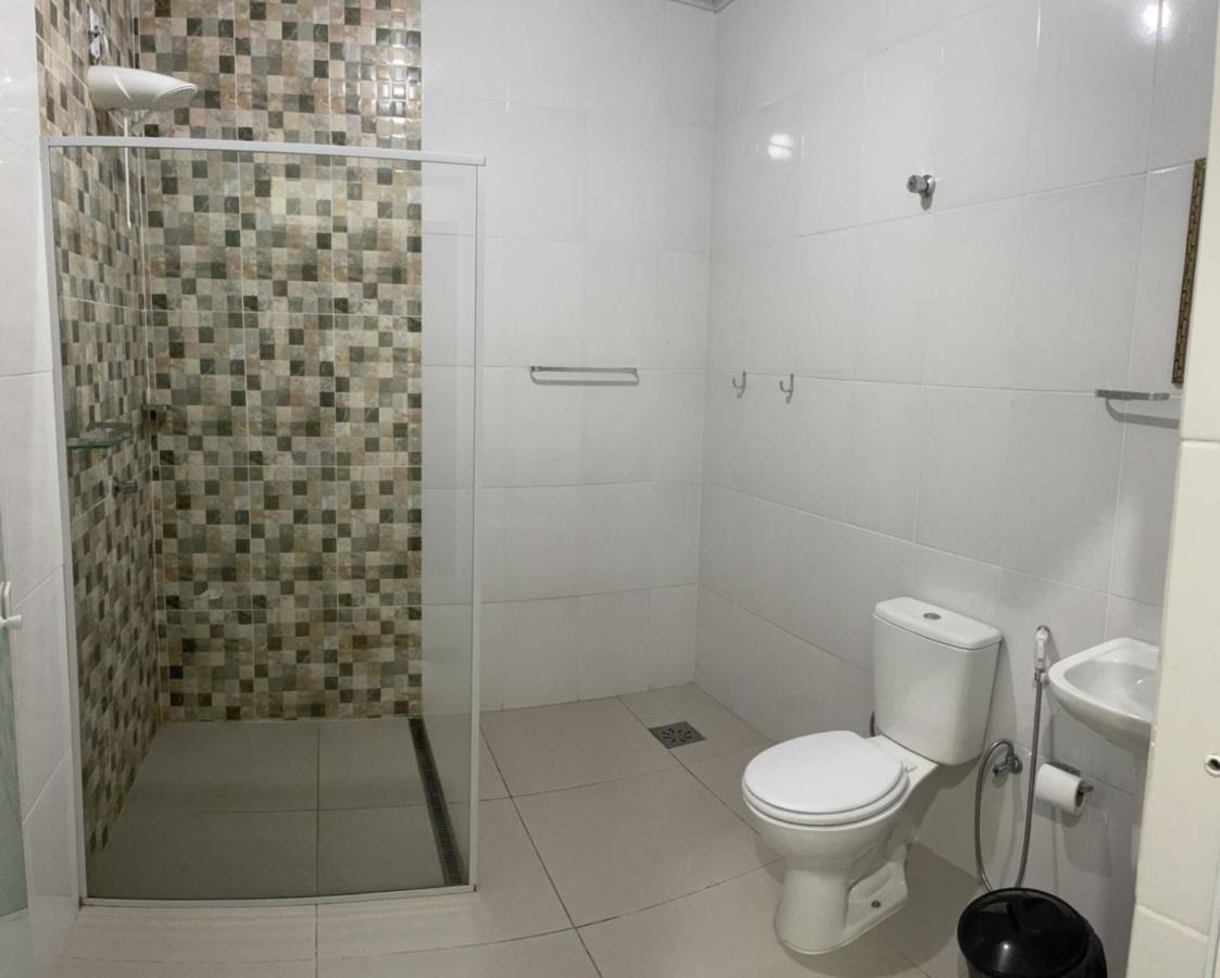 Quarto Individual Standard com Banheiro Compartilhado
