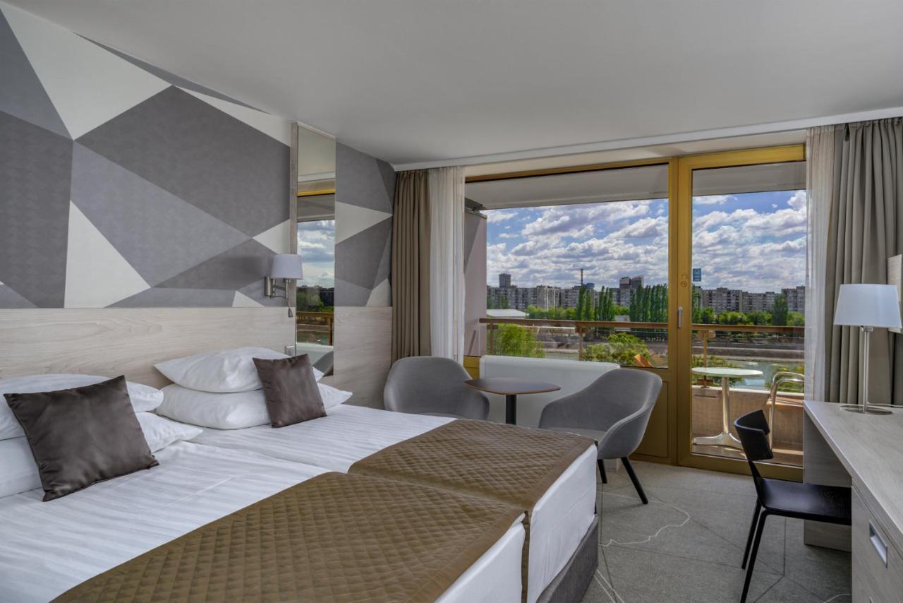 Premium Twin or Double room Gala,1703545178:JPEG