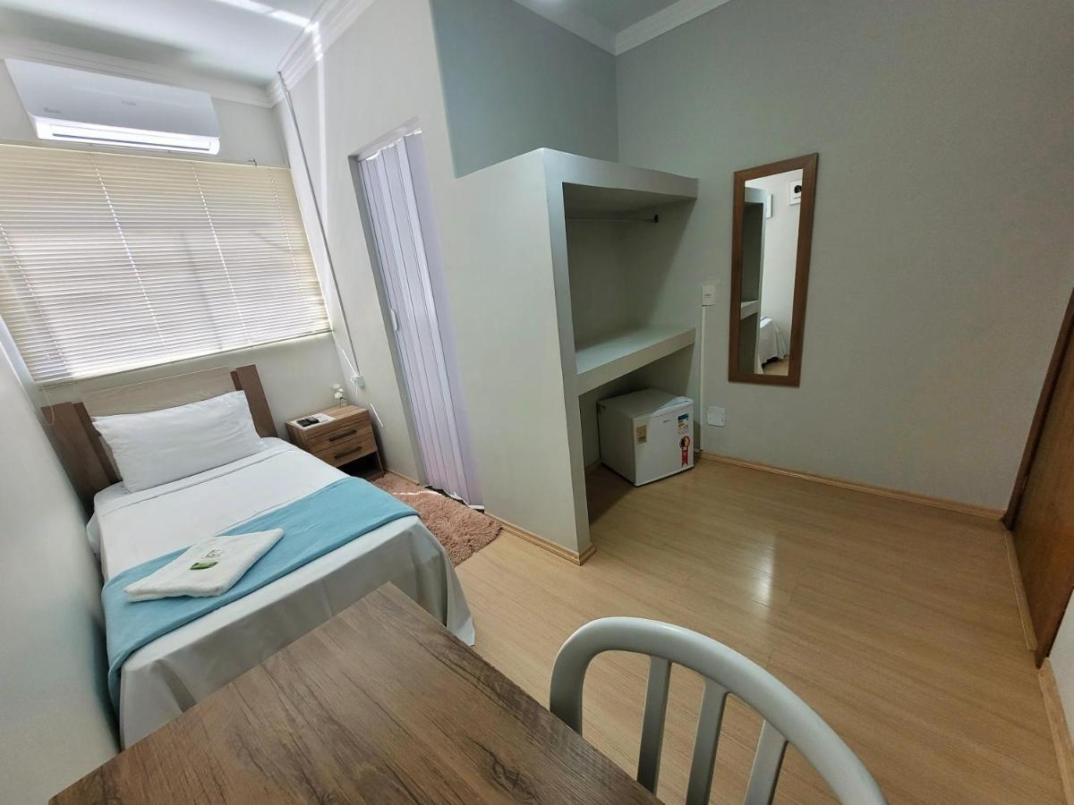 Small Single Room,1288207924:JPEG
