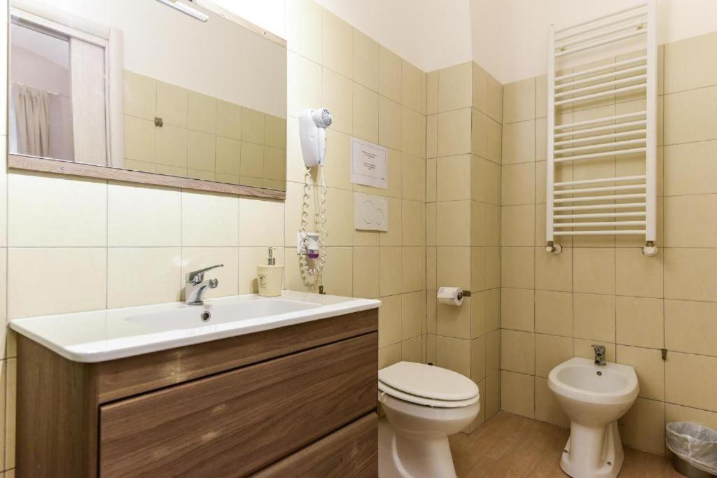 Triple Room Private Bathroom
