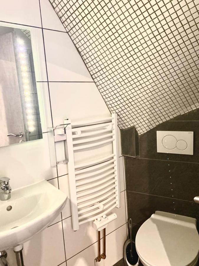 Small Twin Room,1290515587:JPEG