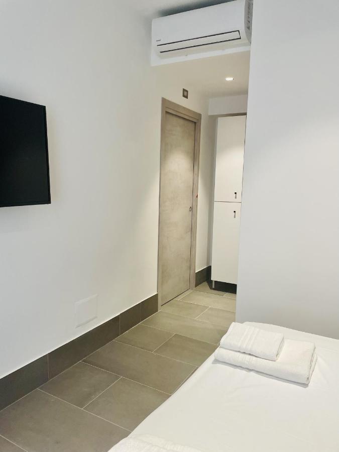 Double Room Private Bathroom,1290539500:JPEG