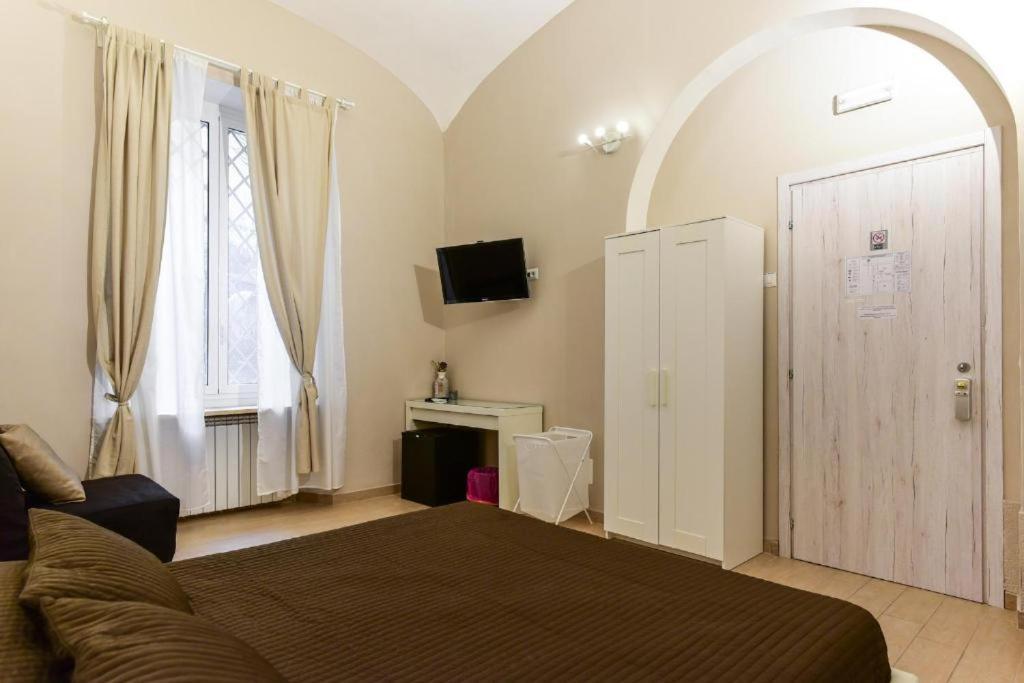 Triple Room Private Bathroom