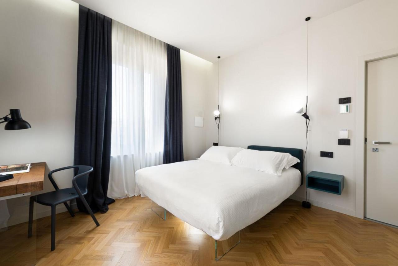 Deluxe Double Room,1294546282:JPEG