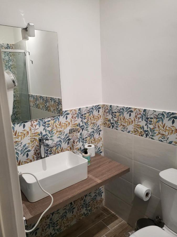 Double Room Private Bathroom,1296860536:JPEG
