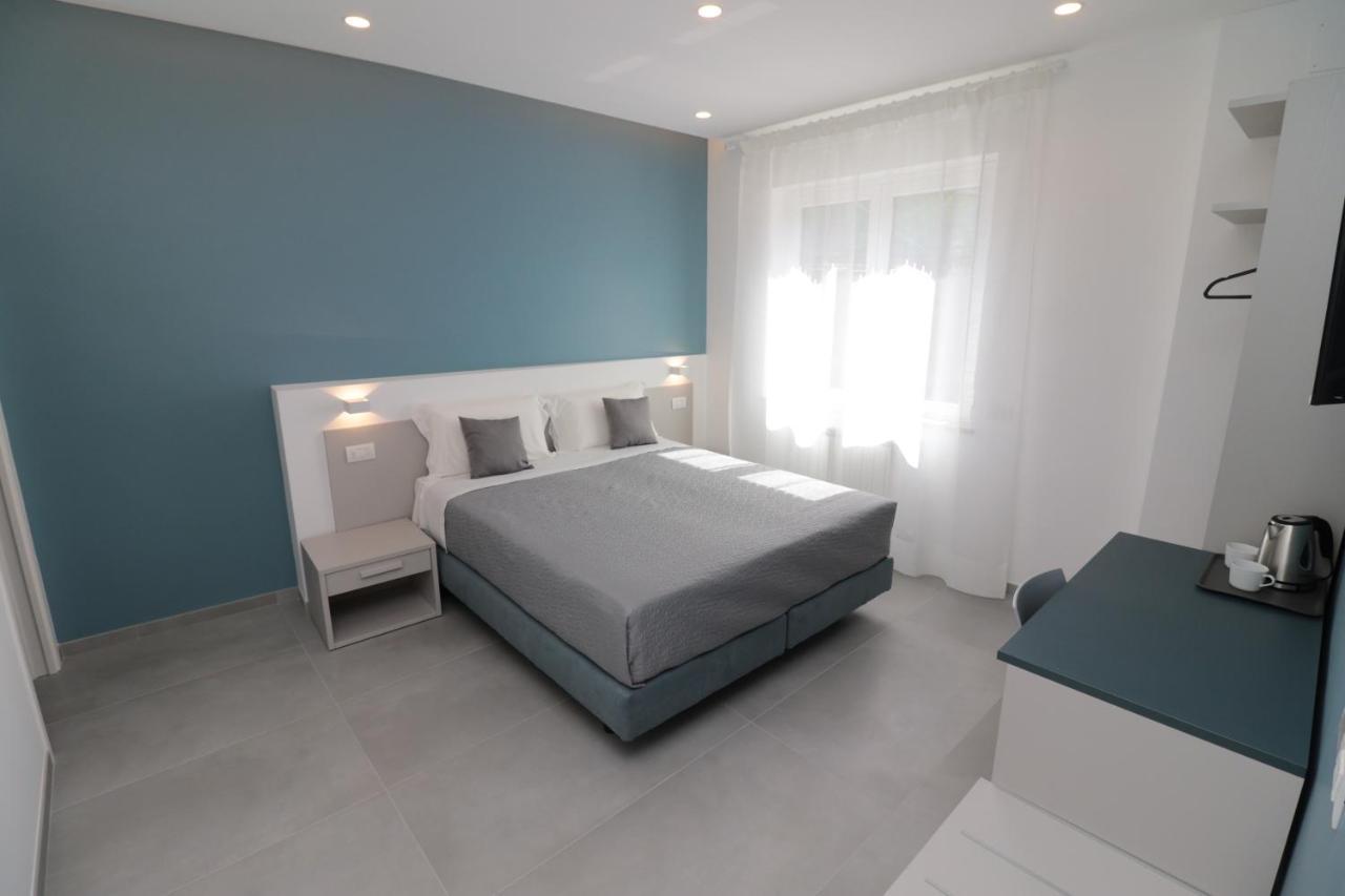 Deluxe Double or Twin Room,1298379496:JPEG