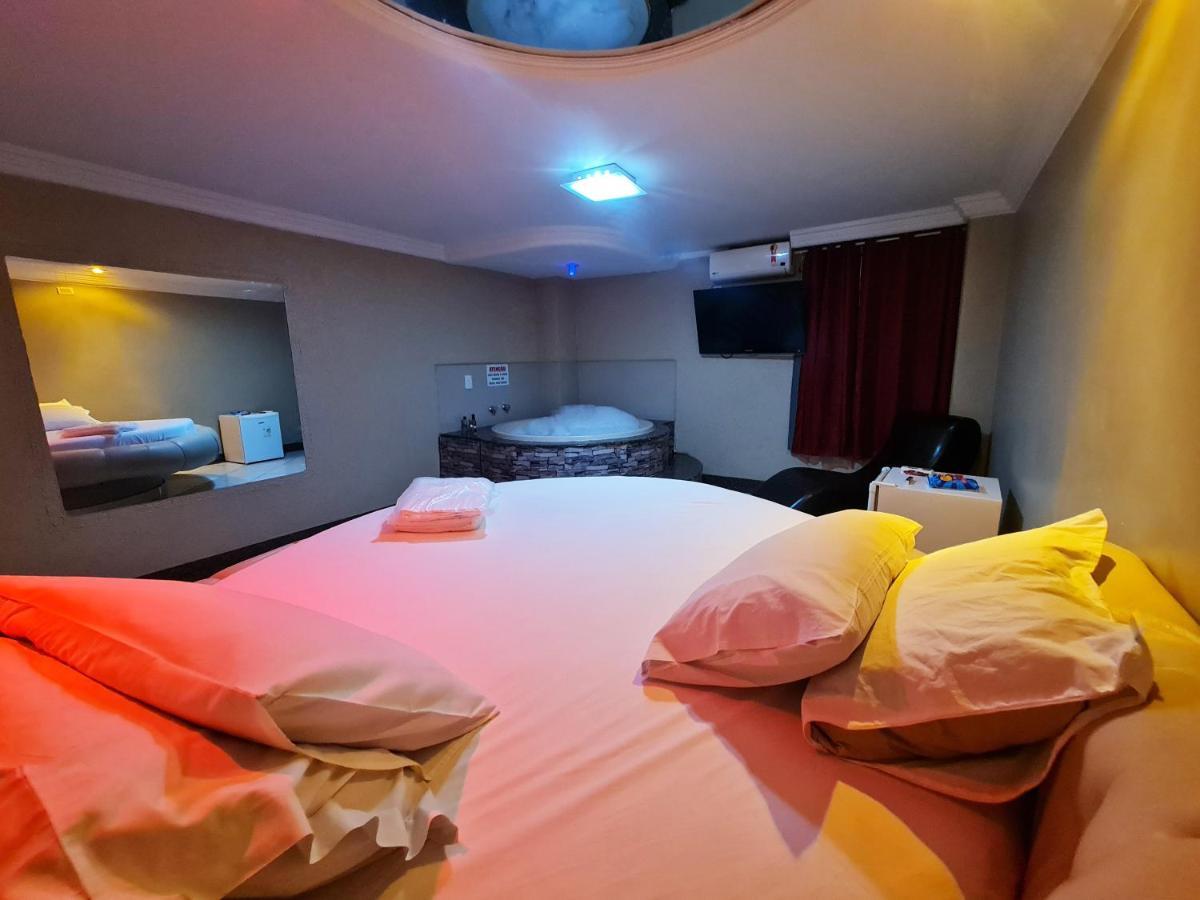 Quarto Duplo Deluxe com Banheira