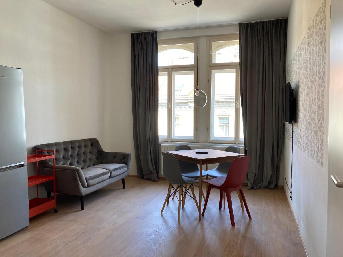 Apartment,1296996835:JPEG