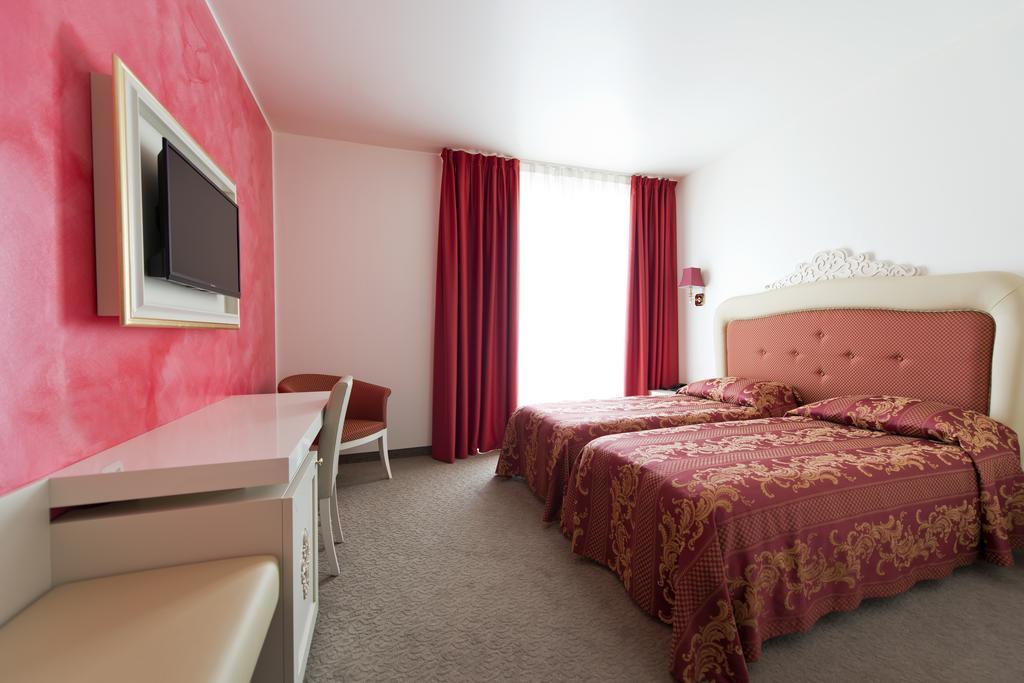 Double or Twin Room,509501304:JPEG