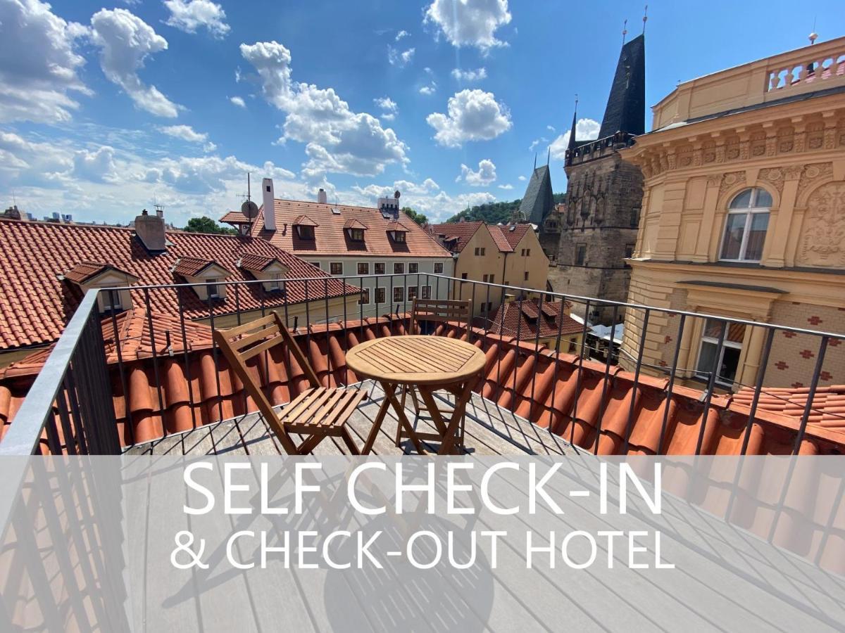 Signature Terrace Suite Prague Castle View,1172153178:JPEG