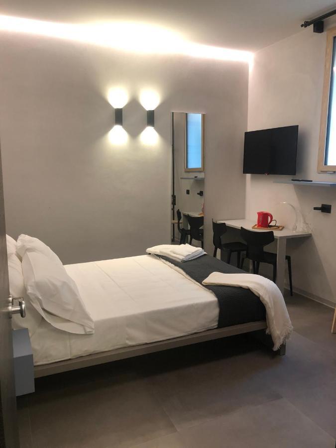 Economy Double Room,1297394155:JPEG