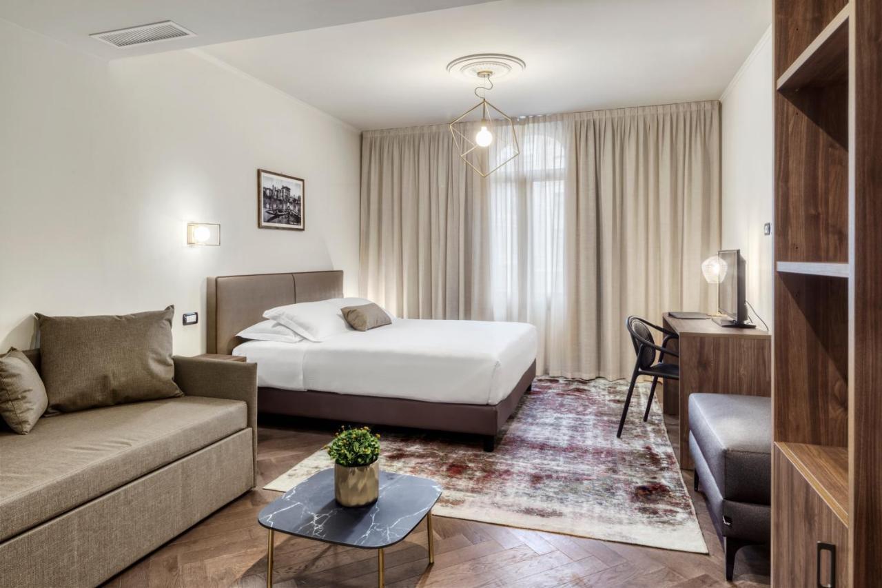 Junior Suite,1297624108:JPEG