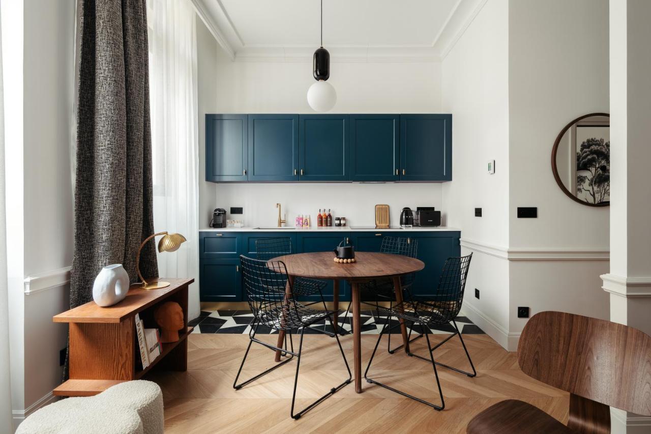Two-Bedroom Apartment,1297813234:JPEG