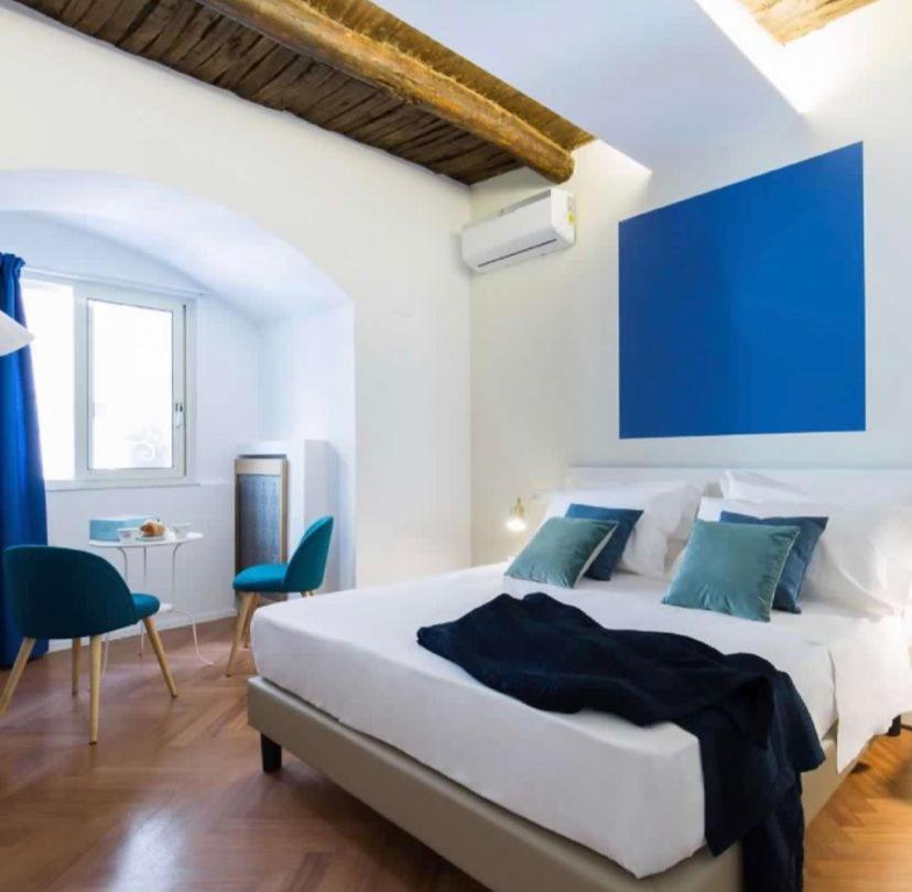Double Room,1298550676:JPEG