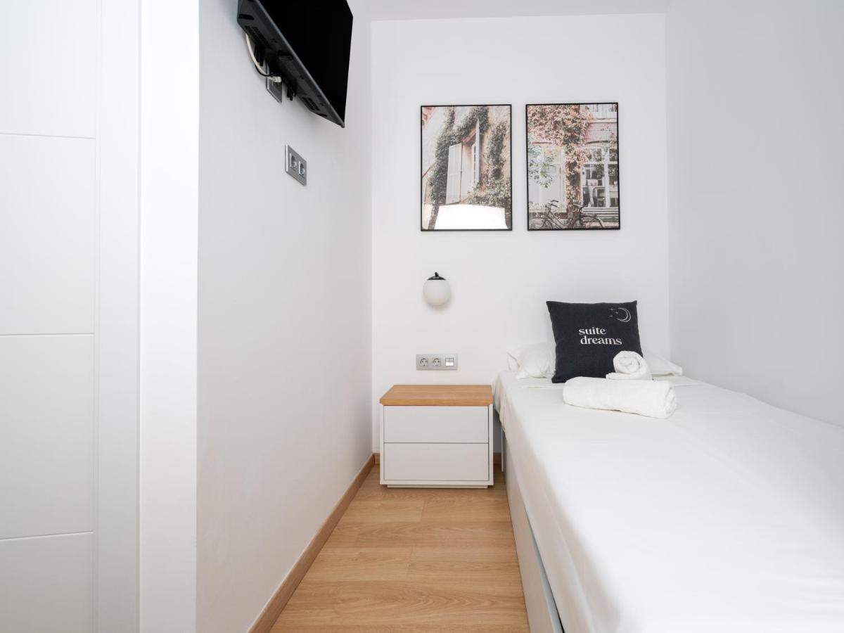 Budget Single Room,1298941150:JPEG