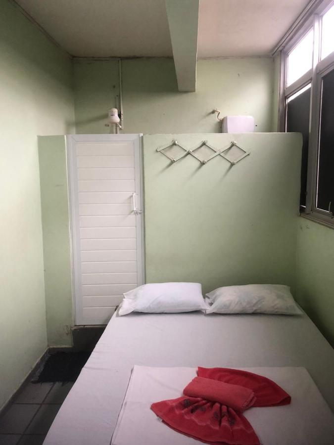 Deluxe Double Room Shower,1299787540:JPEG