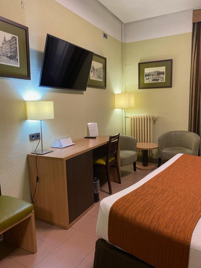Double or Twin Room Balcony