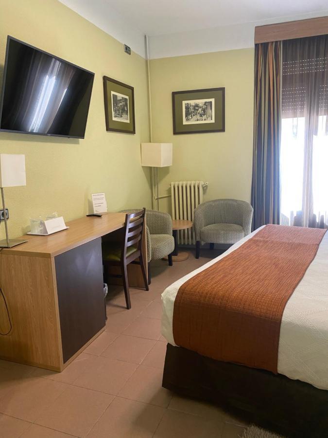 Double or Twin Room Balcony
