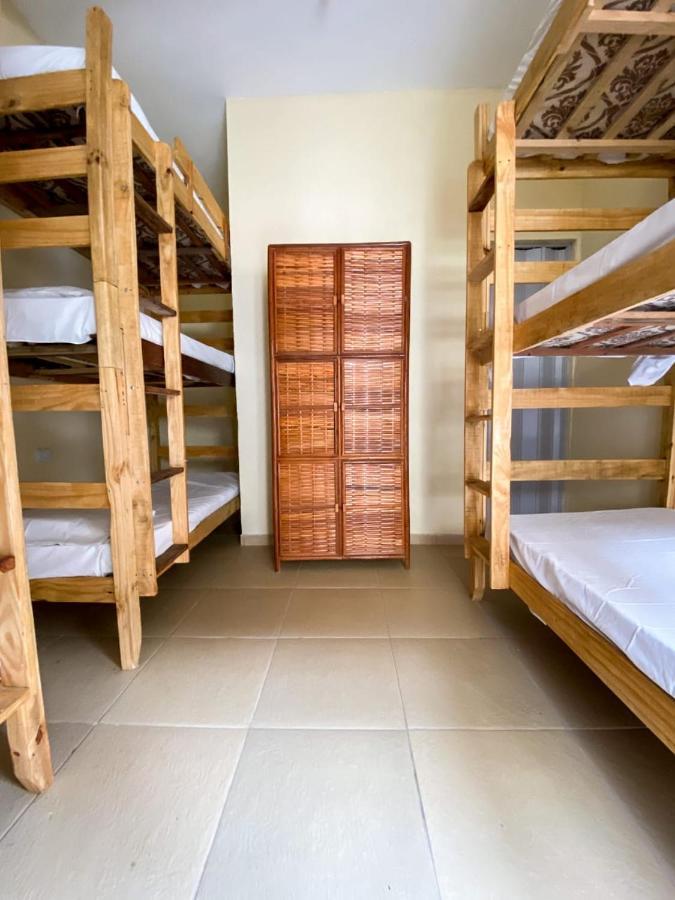 Cama em Dormitório Feminino com 9 Camas